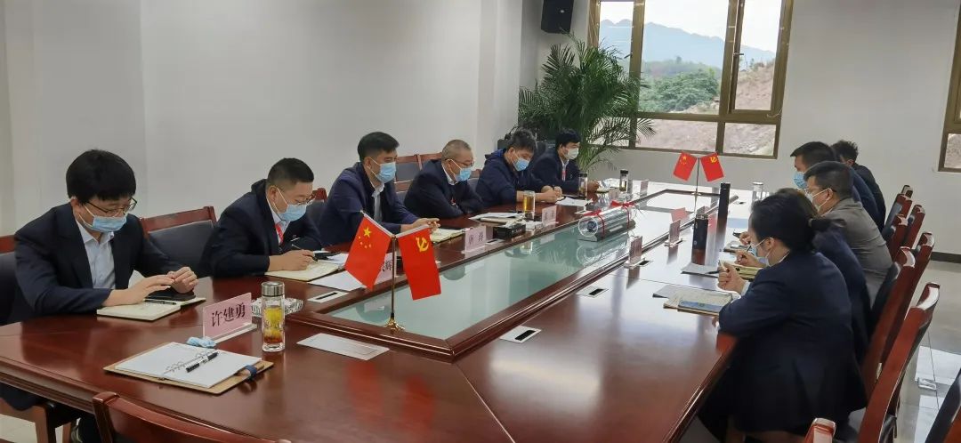 江跳鐵軍迎難而上 抗“疫”彰顯國(guó)企擔(dān)當(dāng).jpg